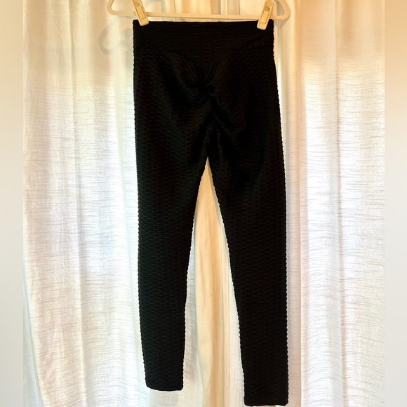 Stretchy Ribbed Butt Black Leggings High Waisted Ruched Booty Leggings Amazon - Picture 6 of 9